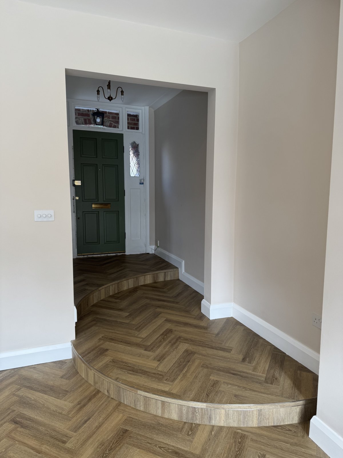 Evelyn Road Cockfosters — entrance hallway after renovation
